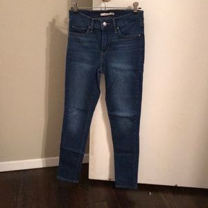 Levi’s skinny jeans